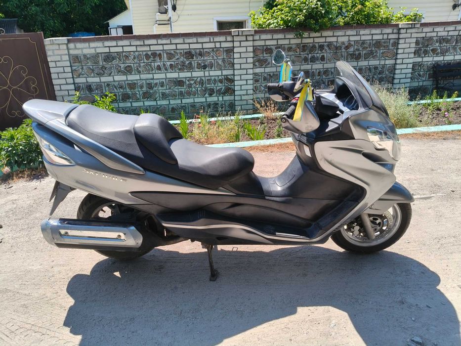 Продам максіскутер Suzuki SkyWave 250