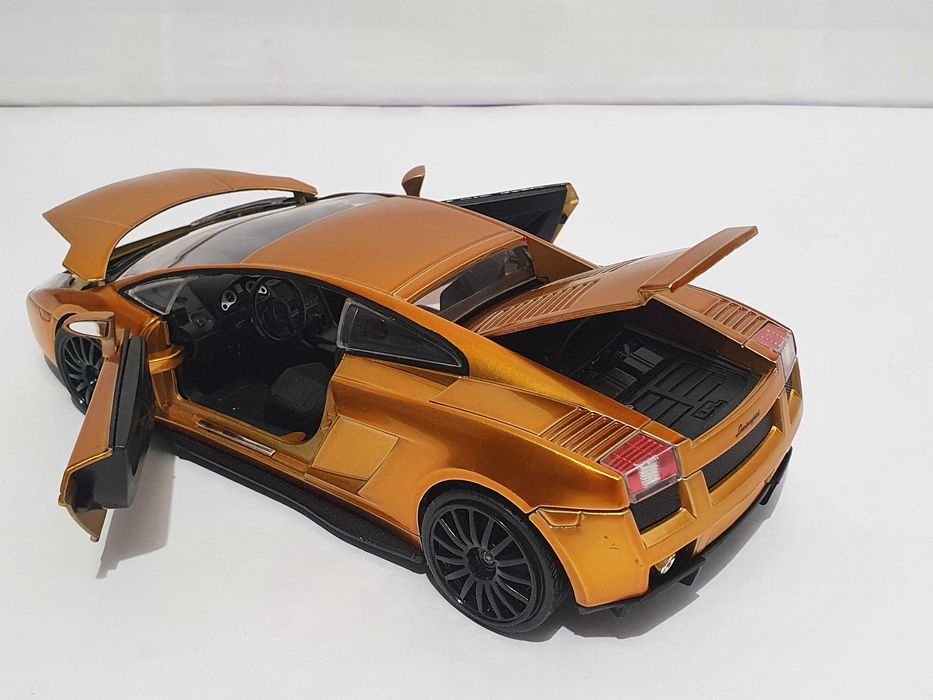 Auto metalowe skala 1/24 LAMBORGHINI GALLARDO Fast & Furious Złote