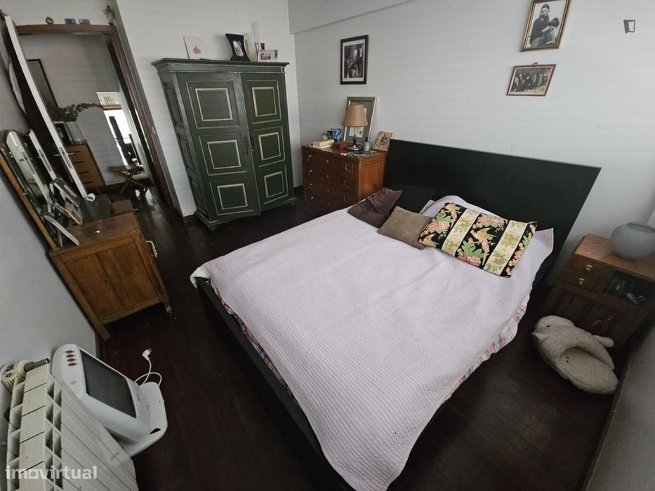 Quarto - localizado em Aldoar Porto