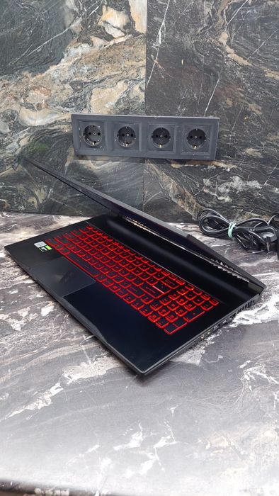 Ігровий Msi 17.3/Gtx 1650/i5-10300H/Ssd/Hdd/ ноутбук игровой