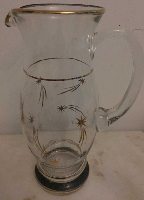 Conjunto de copos, jarras e licoreira