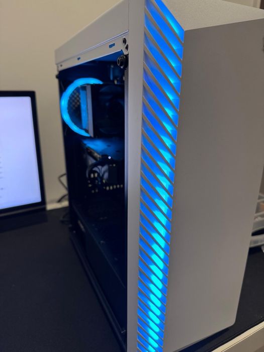 PC Gamer i3 8100/GTX 1650/16GBRAM/NVME