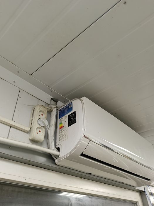 Кондиціонер Samsung спліт система