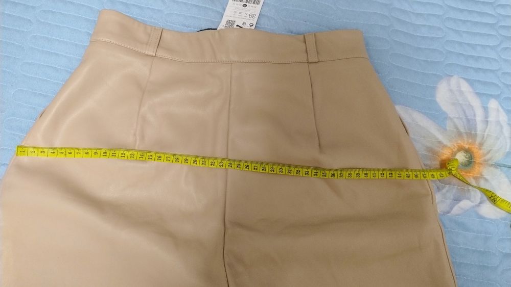 Шорти з екошкіри