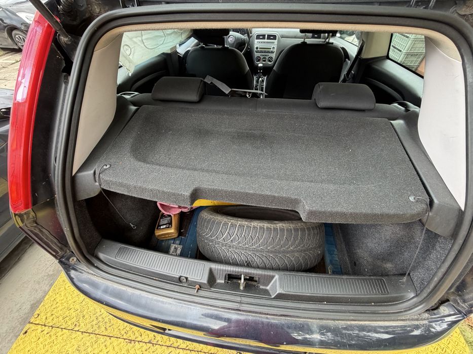 Półka Fiat Grande Punto półka bagażnika