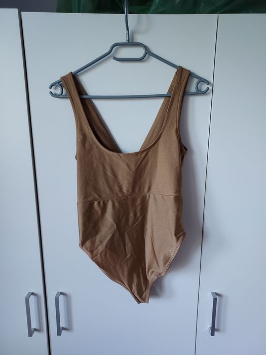 Brązowe body na ramiączkach