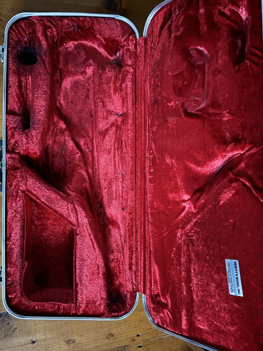 Саксофон тенор Armstrong