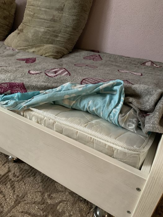 ліжко односпальне