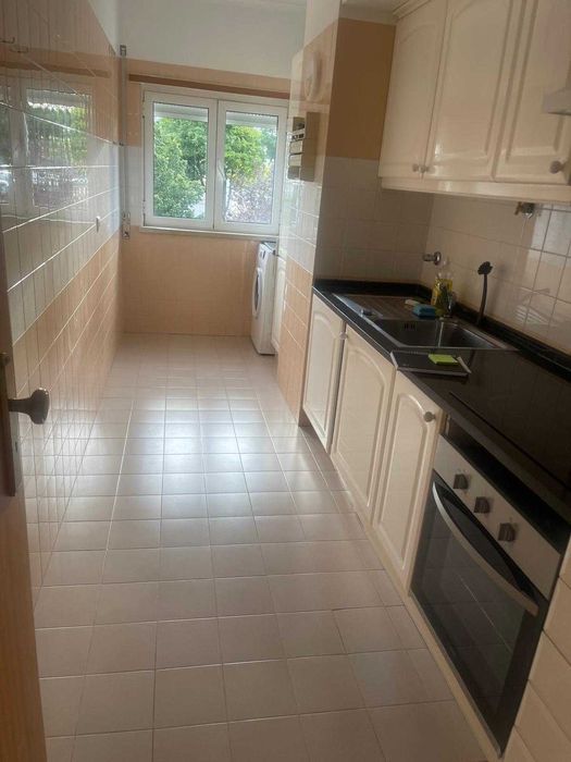 Apartamento T2 em Queluz