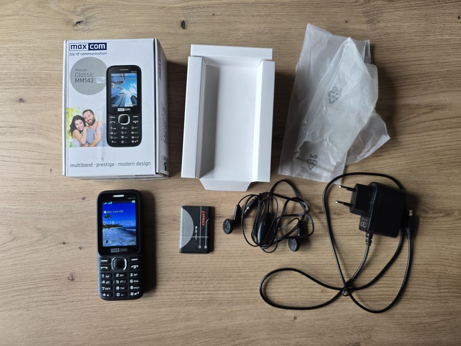 Zestaw 3 telefonów: Nokia + Maxcom (3110 + 1680 + MM143)