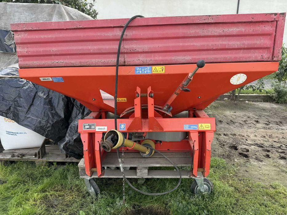 Rozsiewacz nawozu RAUCH MDS 735