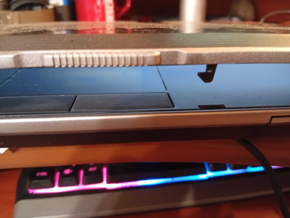 Biznesowy laptop DELL LATITUDE E6420 Windows 10, RAM 4 GB, procesor i5, dysk 250 GB , zasilacz Dell
