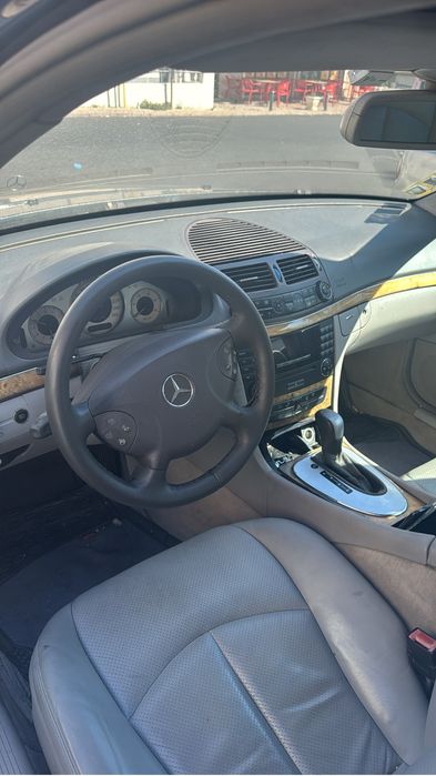 Mercedes w211 270CDI ANO 2004 — photo 4