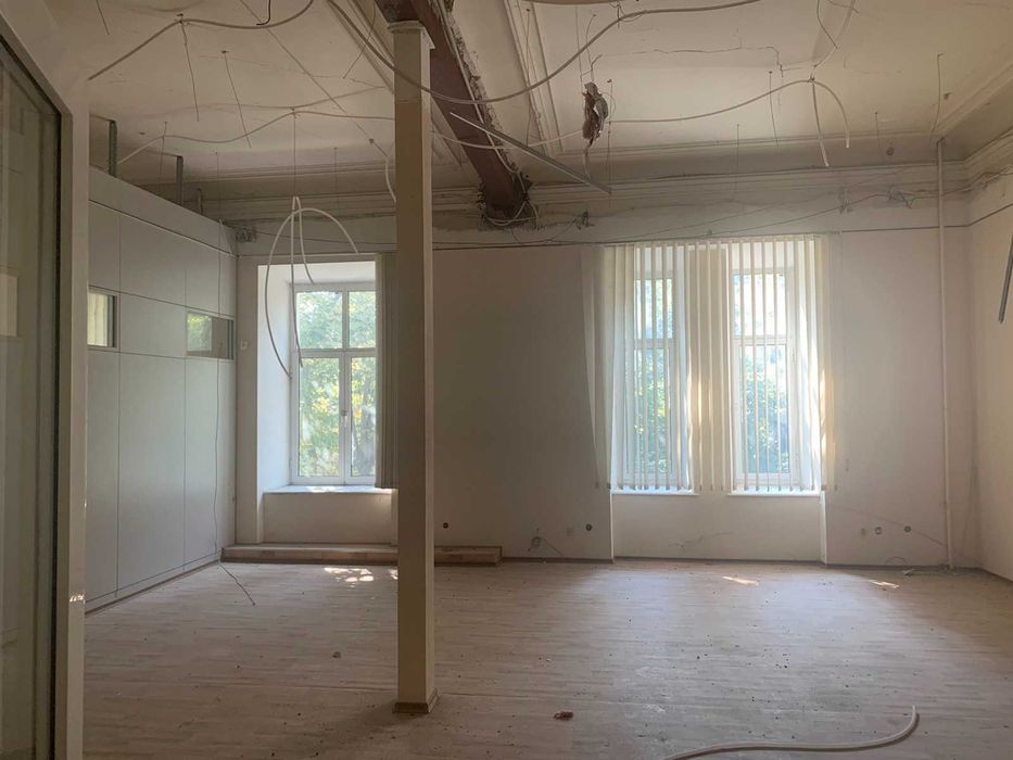 Продам офис 552 кв.м на Дерибасовской. От хозяина