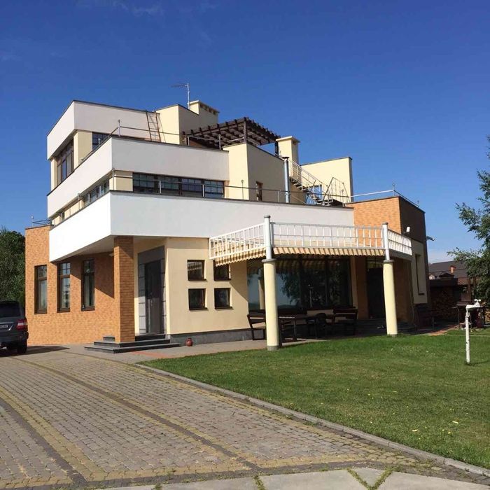 Продажа дома на Киевском море. 350м2 свой спуск для лодки.Страхолесье