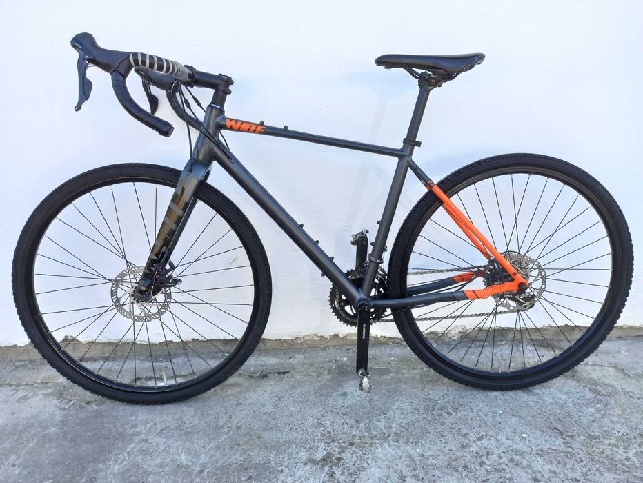 Rower gravel przełaj White GX Lite koła 28 tarczówki  na 160-180 cm