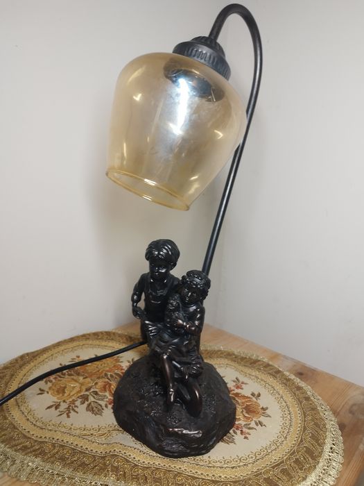 Винтажная настольная лампа