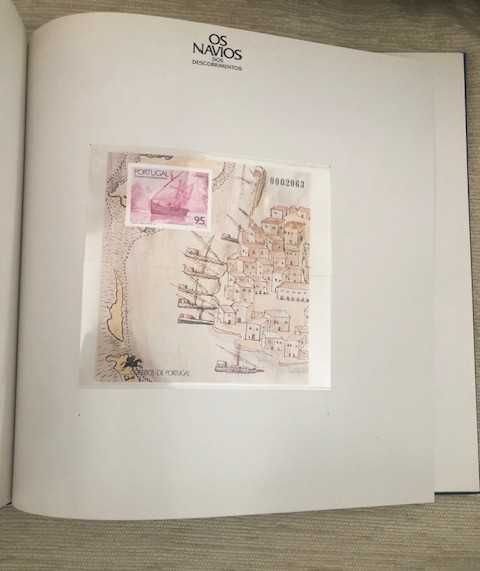 Livro de coleção dos CTT, "Os Navios dos Descobrimentos"