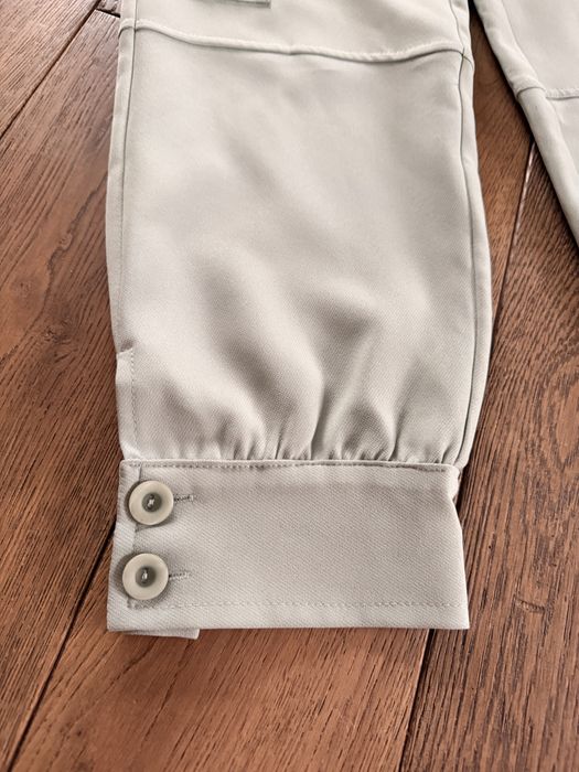 Stylowe spodnie cargo w kolorze pistacjowym