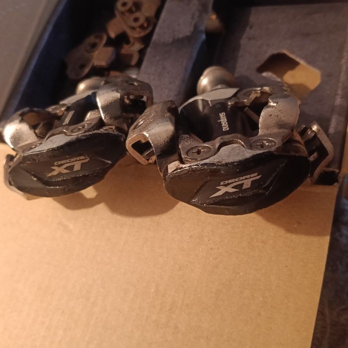 Shimano pedais XT M8000