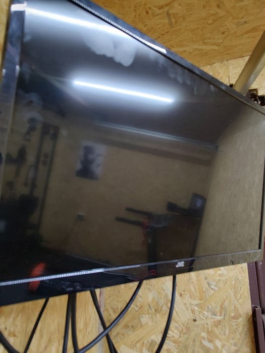 Telewizor JVC 24 " LED