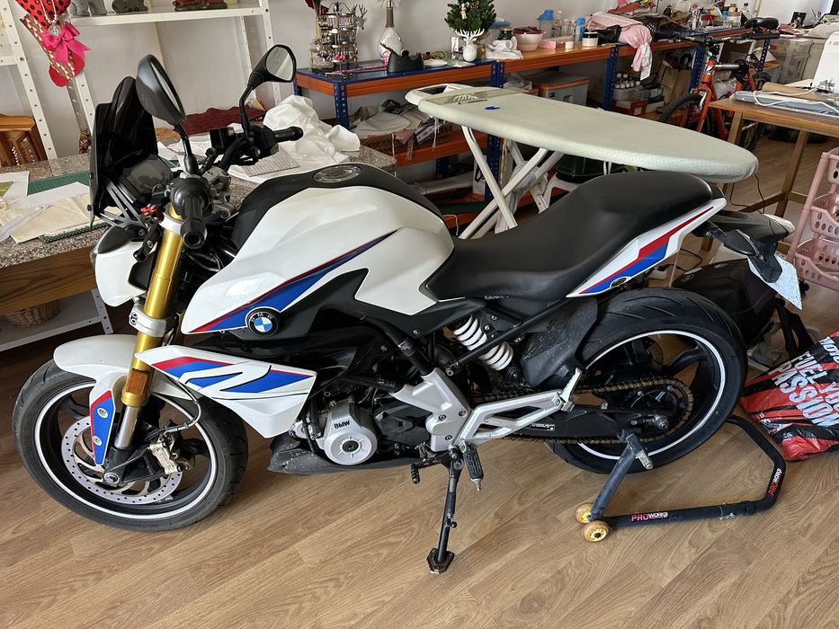 Bmw 310R.