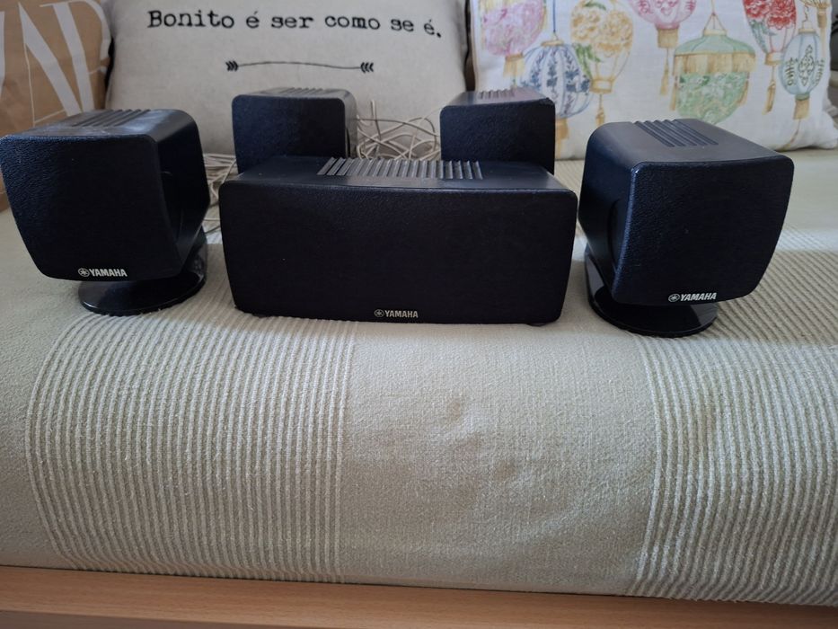 Subwoofer e sistema cinema em casa