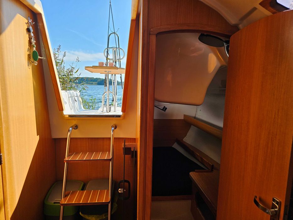 Jacht żaglowy Maxus 28  2014r