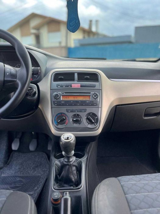 Carro Fiat Punto