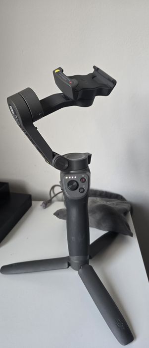 DJI Osmo Mobile 3