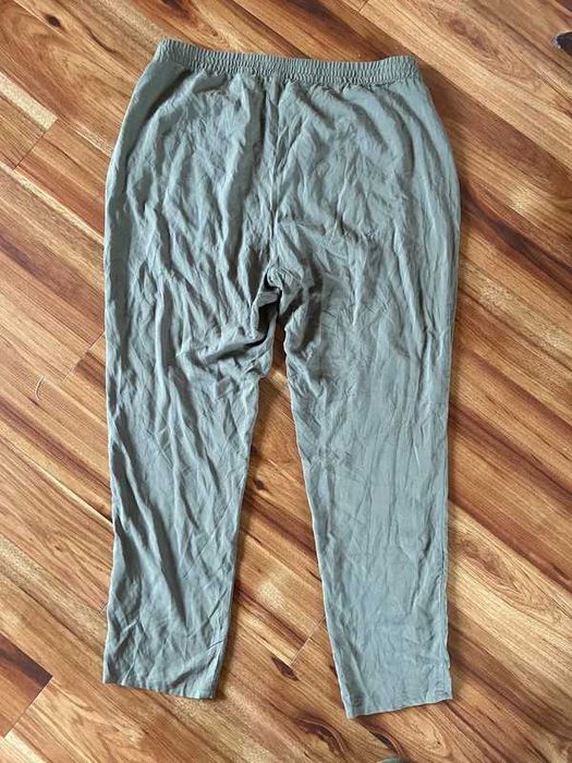 Xxl 48 50 h&m spodnie material khaki cienkie lekkie material +size
