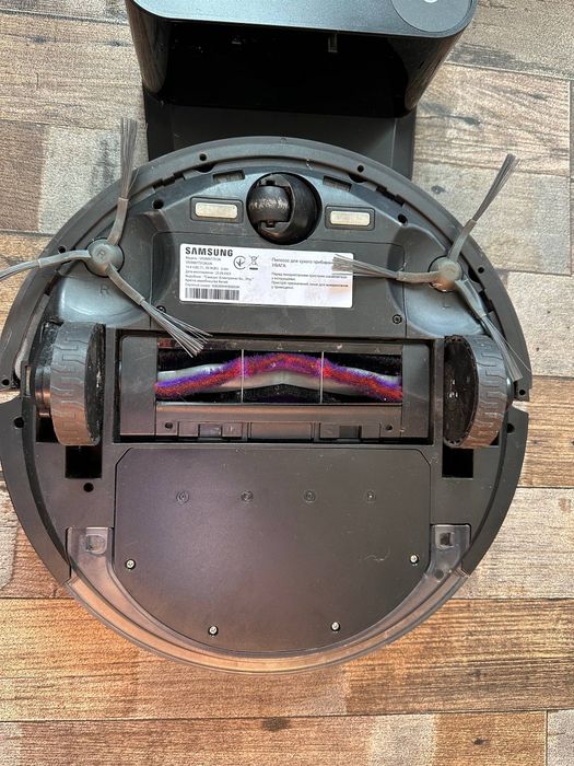 Робот-пилосос миючий Samsung Powerbot-S VR7700