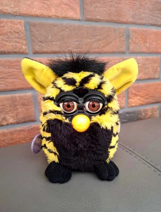 Oryginalny Furby interaktywna zabytkowa zabawka 1998 rok żółto czarny