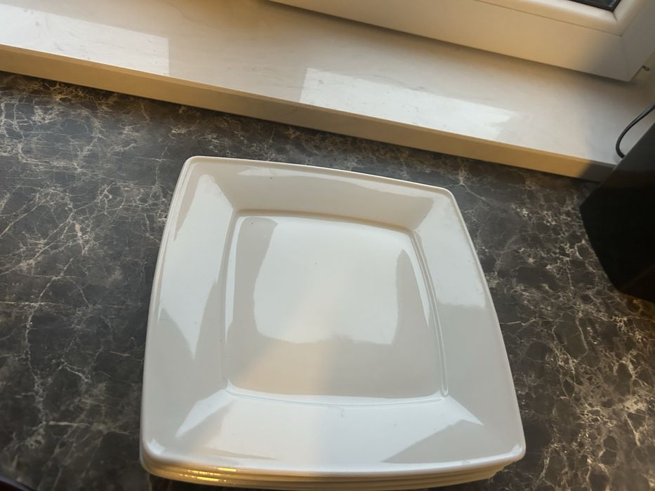 Talerze ikea duze obiadowe kwadeatowe wzory