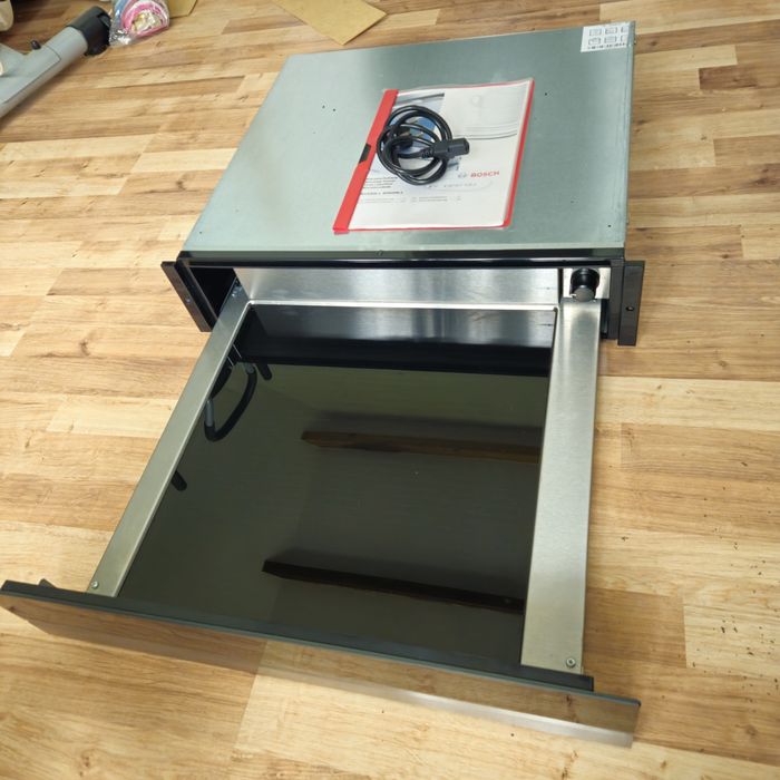 Szuflada grzewcza Bosch Serie 8