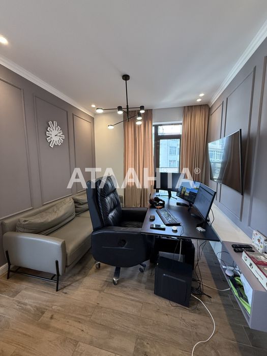 Предлагается к продаже 3 комнатная квартира на Фонтане в ЖК Лимнос !