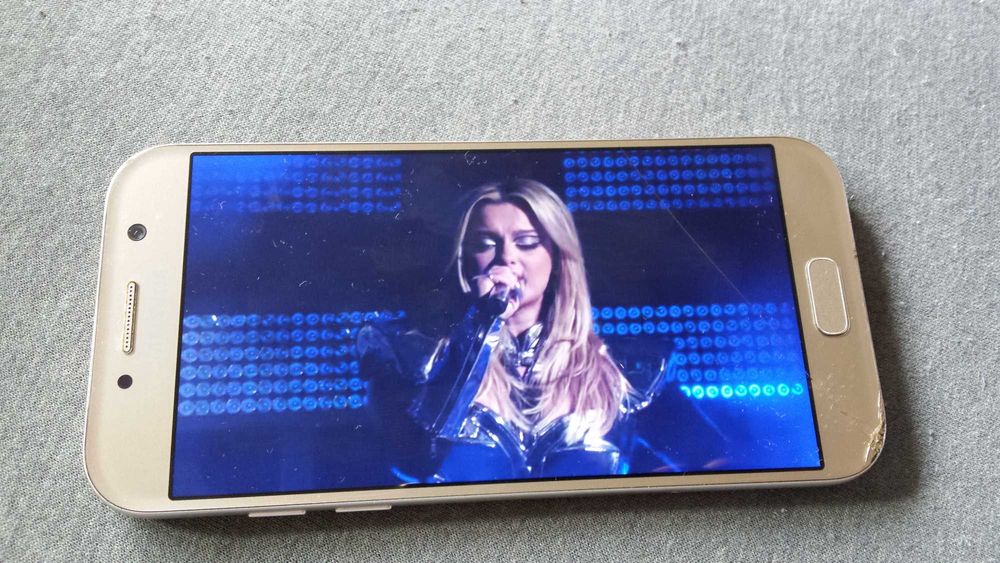 Samsung Galaxy a5 2017 bez simlock peknieta szybka