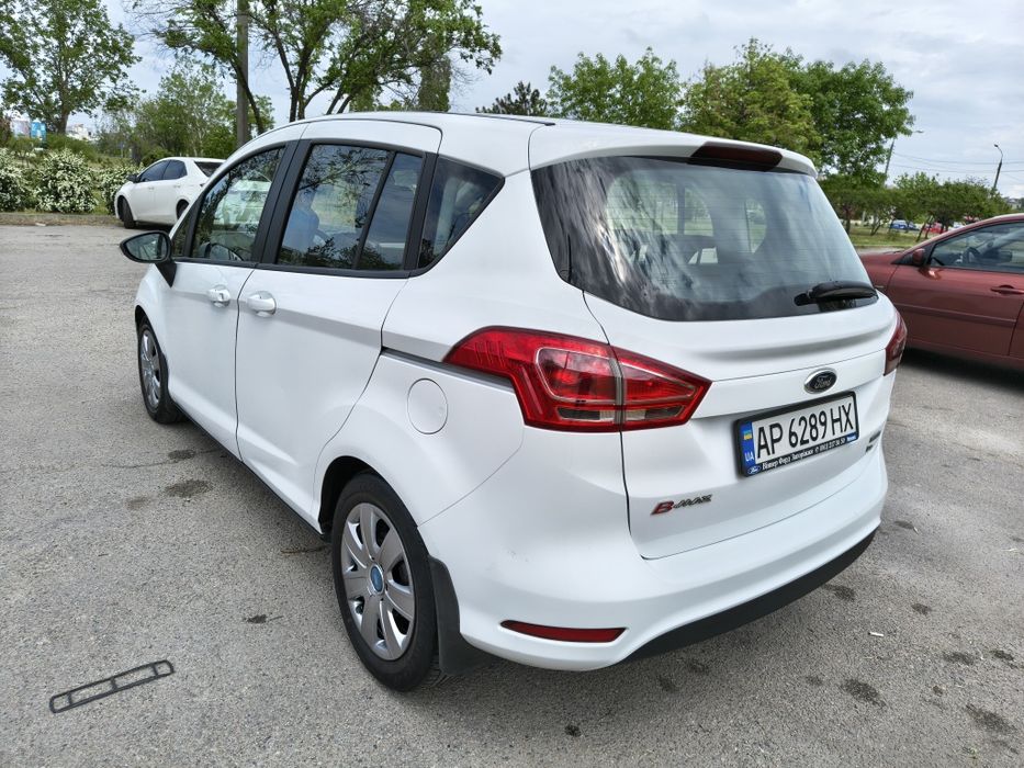 Ford B-max власник