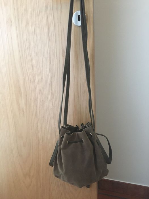 Bolsa tipo saco verde tropa