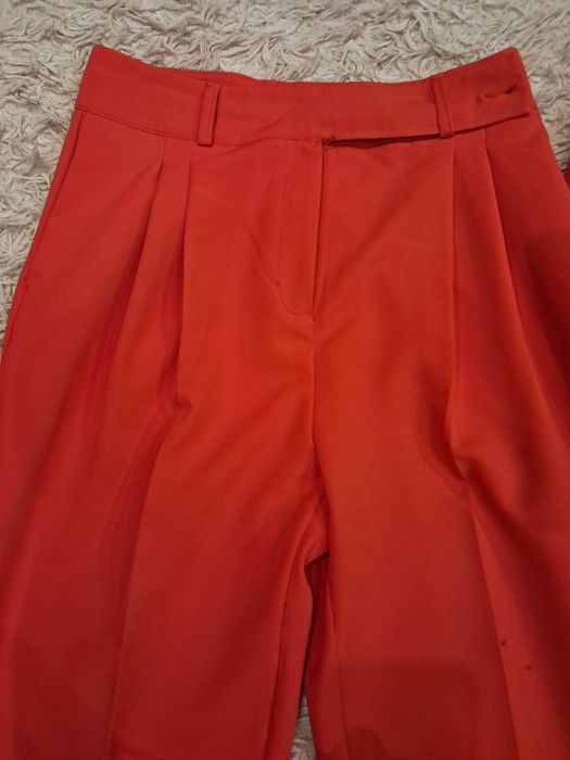 Стильний жіночий костюм трійка