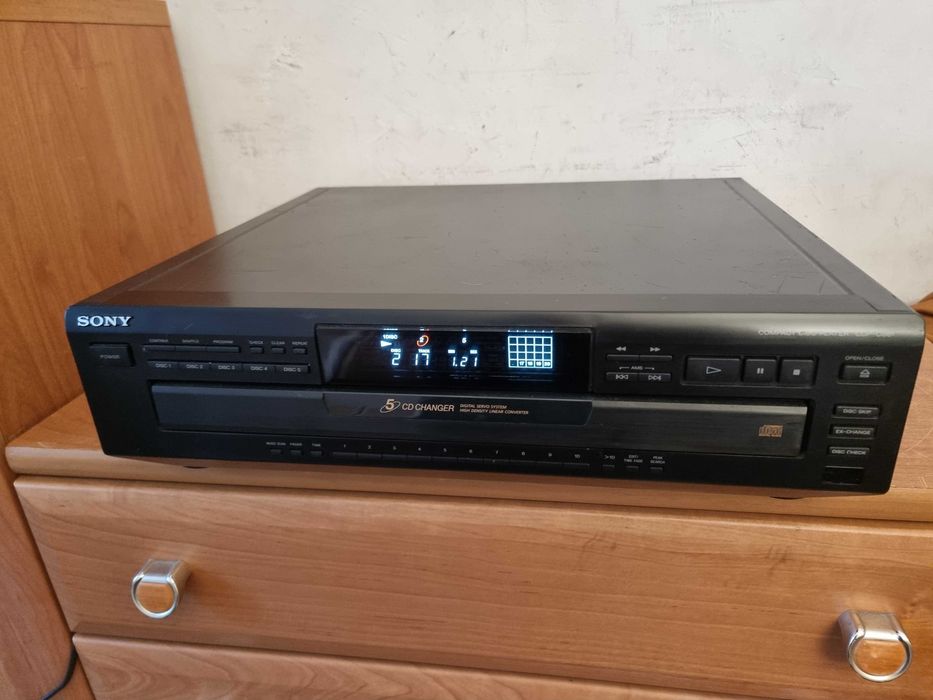 Odtwarzacz Sony CDP  C661