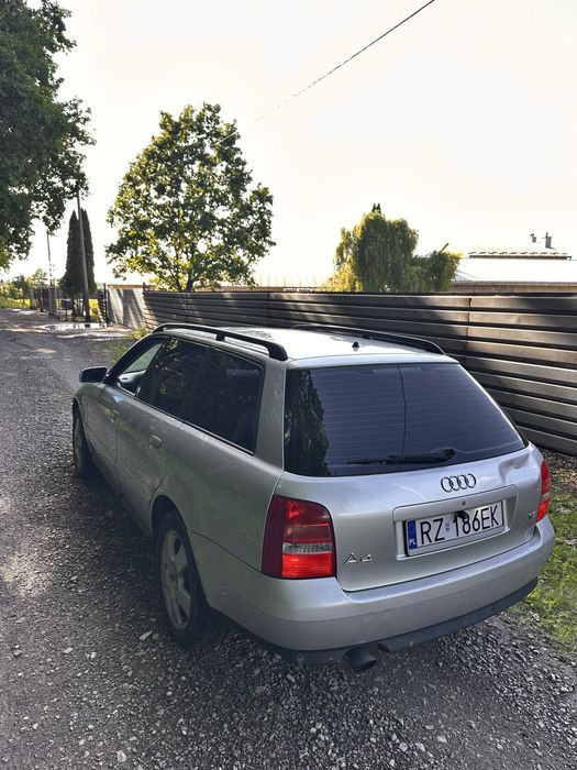 Audi a4 b5 1.6 Avant Benzyna + LPG (STAG)