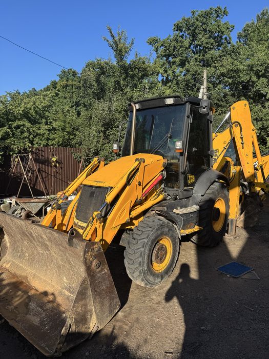 Продам JCB 3CX 2008