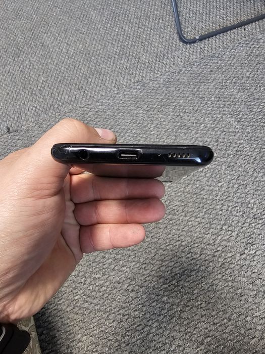 Продам смартфон Samsung Galaxy A20e SM-A202F/DS