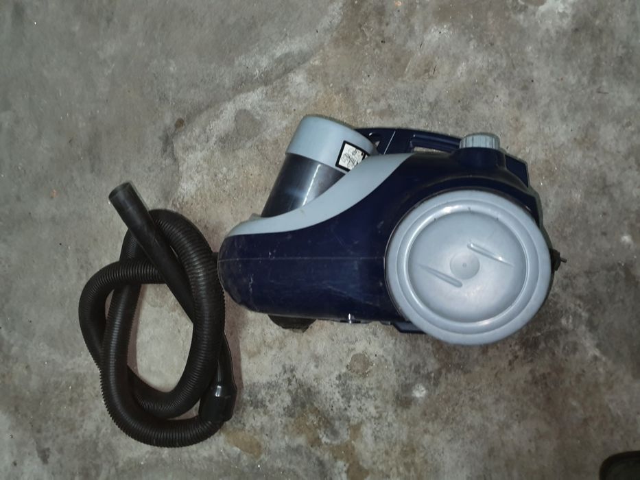Aspirador Panasonic depósito duplo
