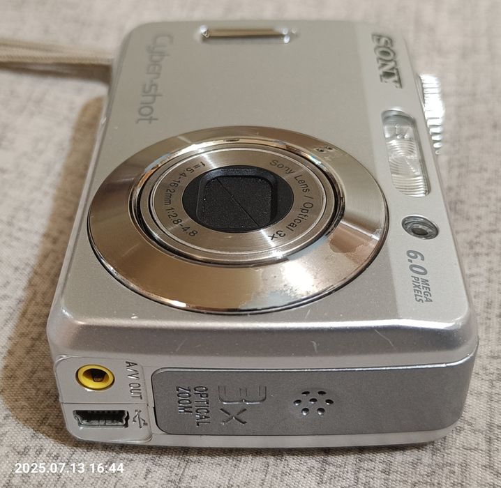 sony dsc w200 - купити фототехніку, відеотехніку - Ціна на OLX.ua