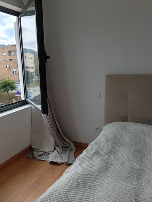 Arrenda-se quarto  em Várzea Barcelos