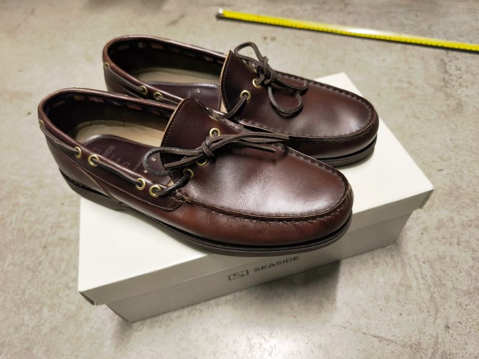 Sapatos novos em couro /pele natural de qualidade Premium
Produto de F