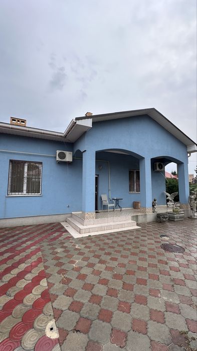 Костанди 3 ком.+ кухня 50 м2 Парковка Двор