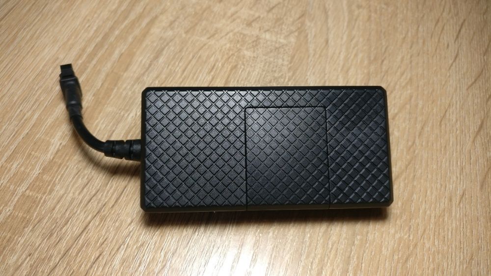 GPS Трекер для визначення місцезнаходження авто Vesta 02FPV